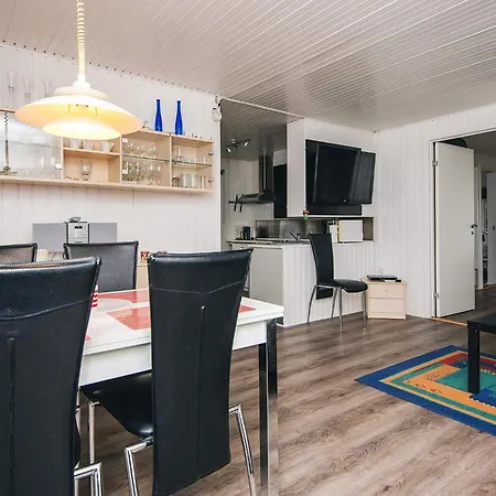 6 Person In Kolind-by Traum Kolind